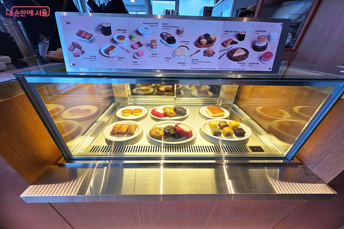 음료와 함께 즐기면 좋은 달달한 디저트 ©이정민