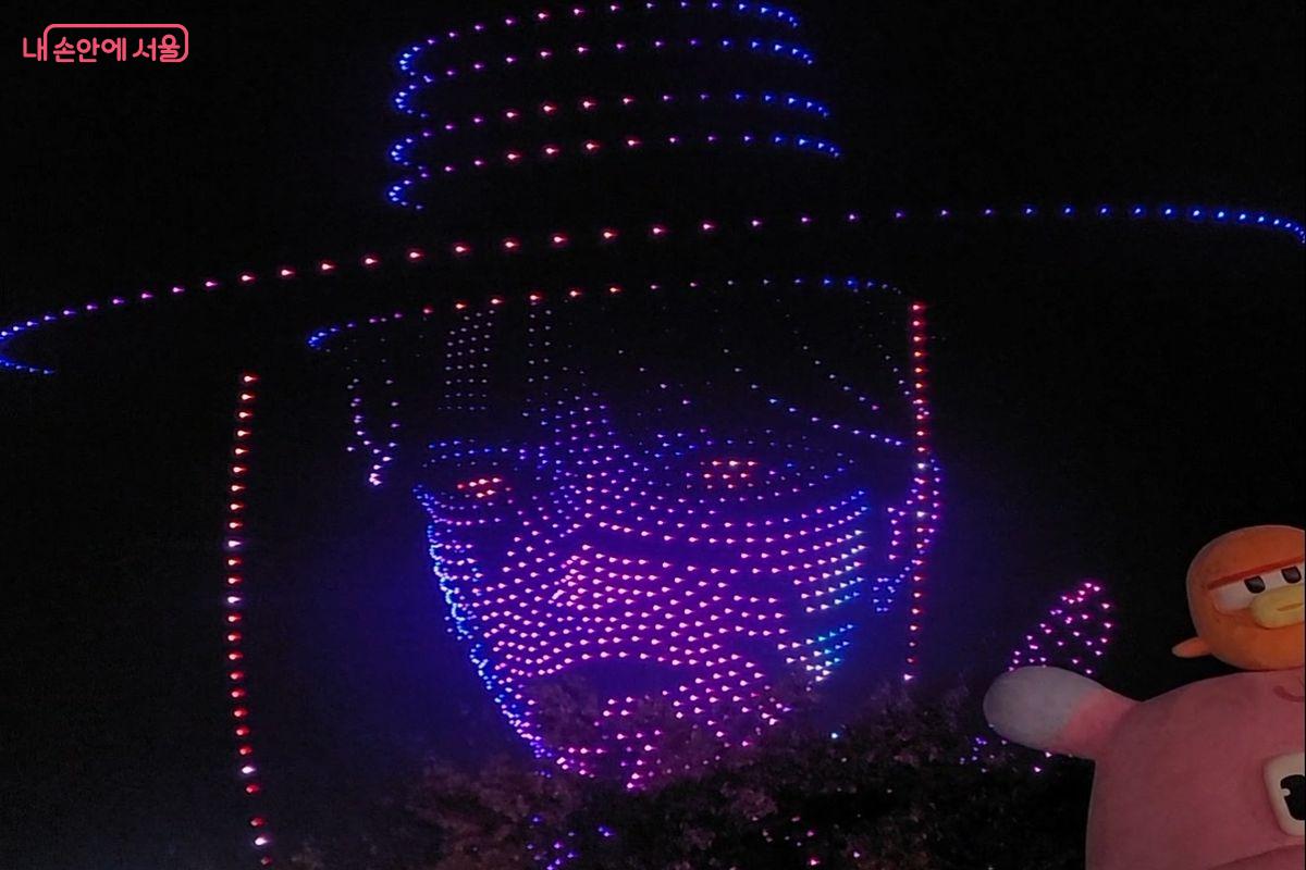 악령 진우의 얼굴 클로즈업 모습을 담아낸 드론ⓒ이동영