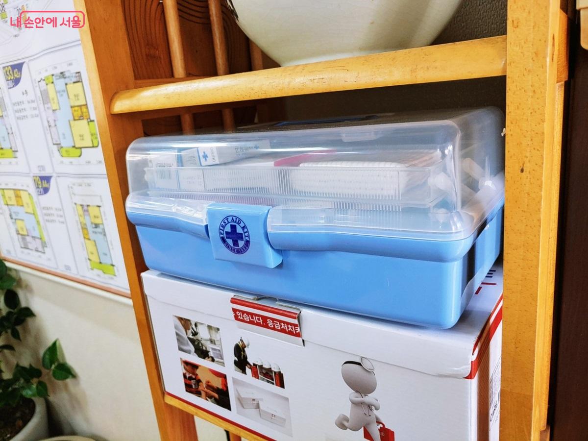 아동안전지킴이집에 구비해 놓은 구급상자 &copy;엄윤주