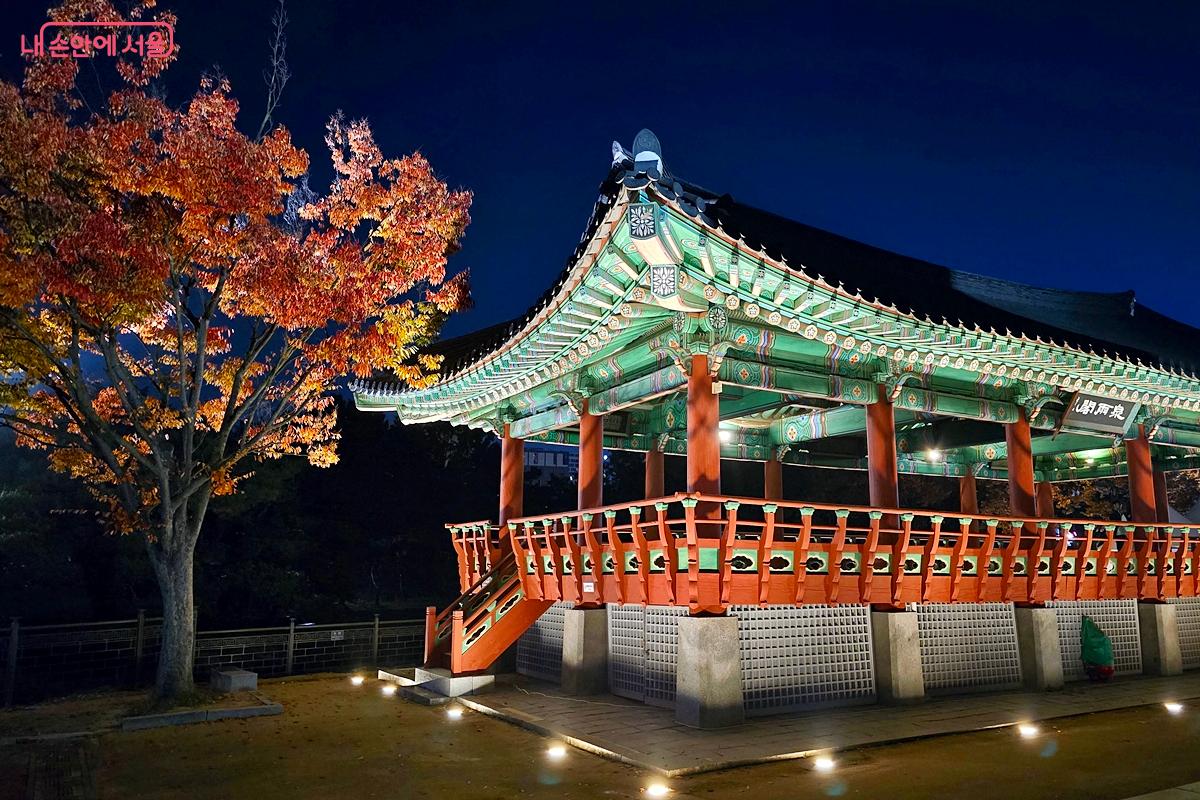 천우각의 야경 ©김윤경