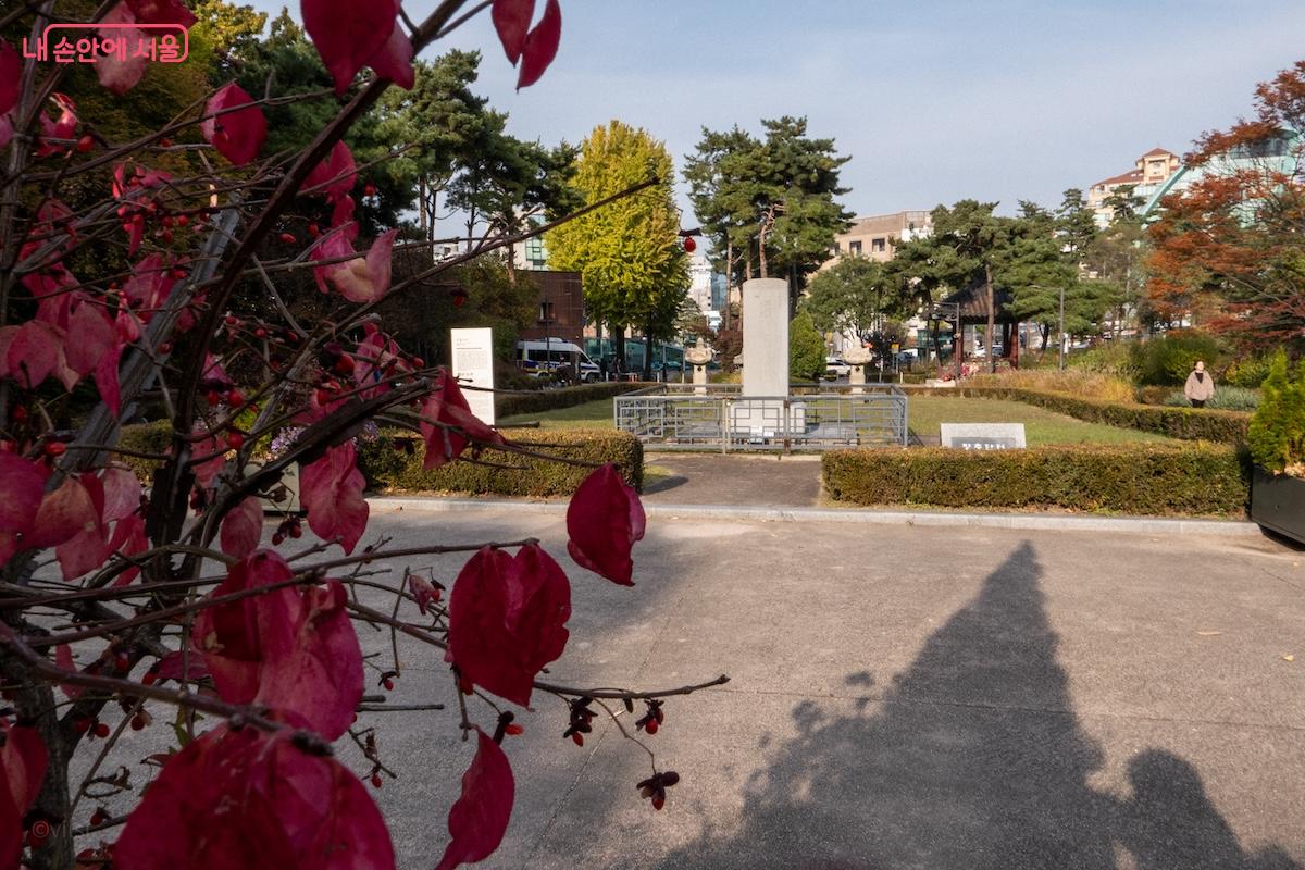 을미사변 당시 희생된 영령들을 위로하는 장충단비 &copy;이진형