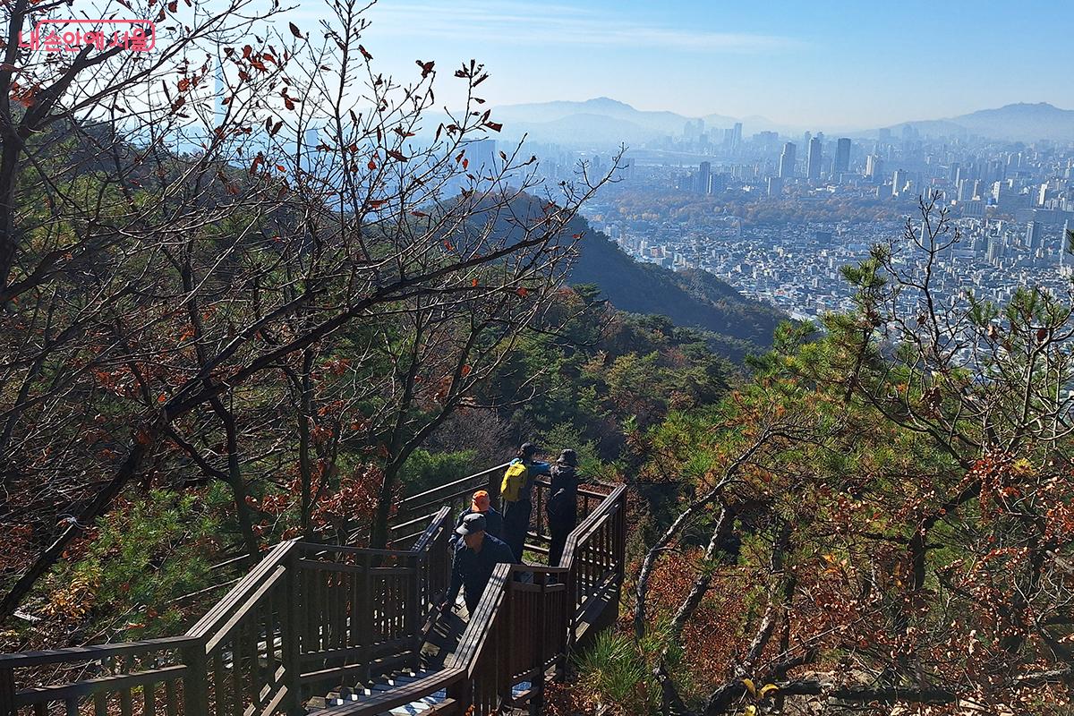 전망이 아름다운 서울둘레길 &lsquo;4코스(망우&middot;용마산)&rsquo; &copy;이혜숙