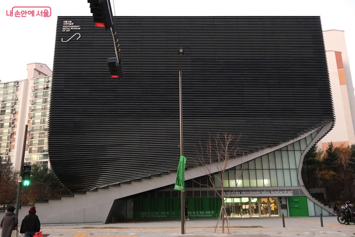 서울시립 사진미술관 세 번째 개관 특별전 <사진이 할 수 있는 모든 것>(2025.11.26. ~2026.3.1.) ©이봉덕