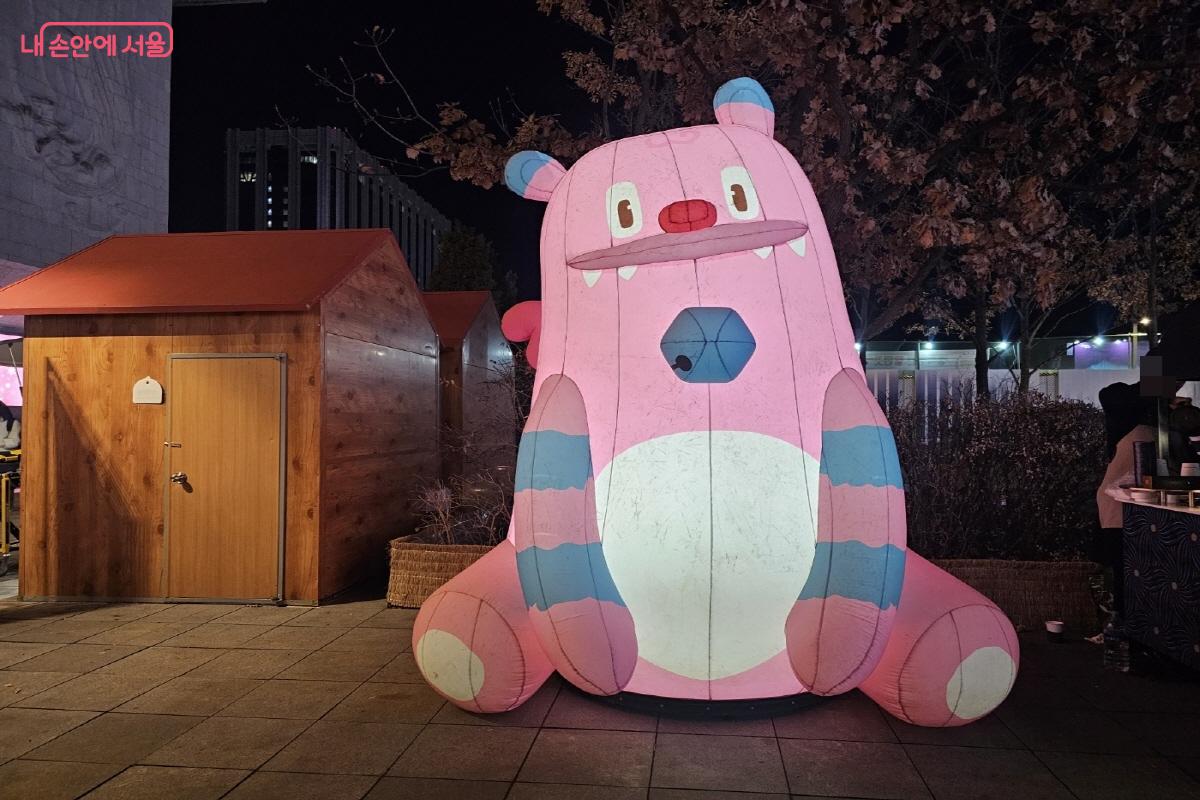 광화문 일대 곳곳에 마련된 해치 인형 포토존 ©김도희