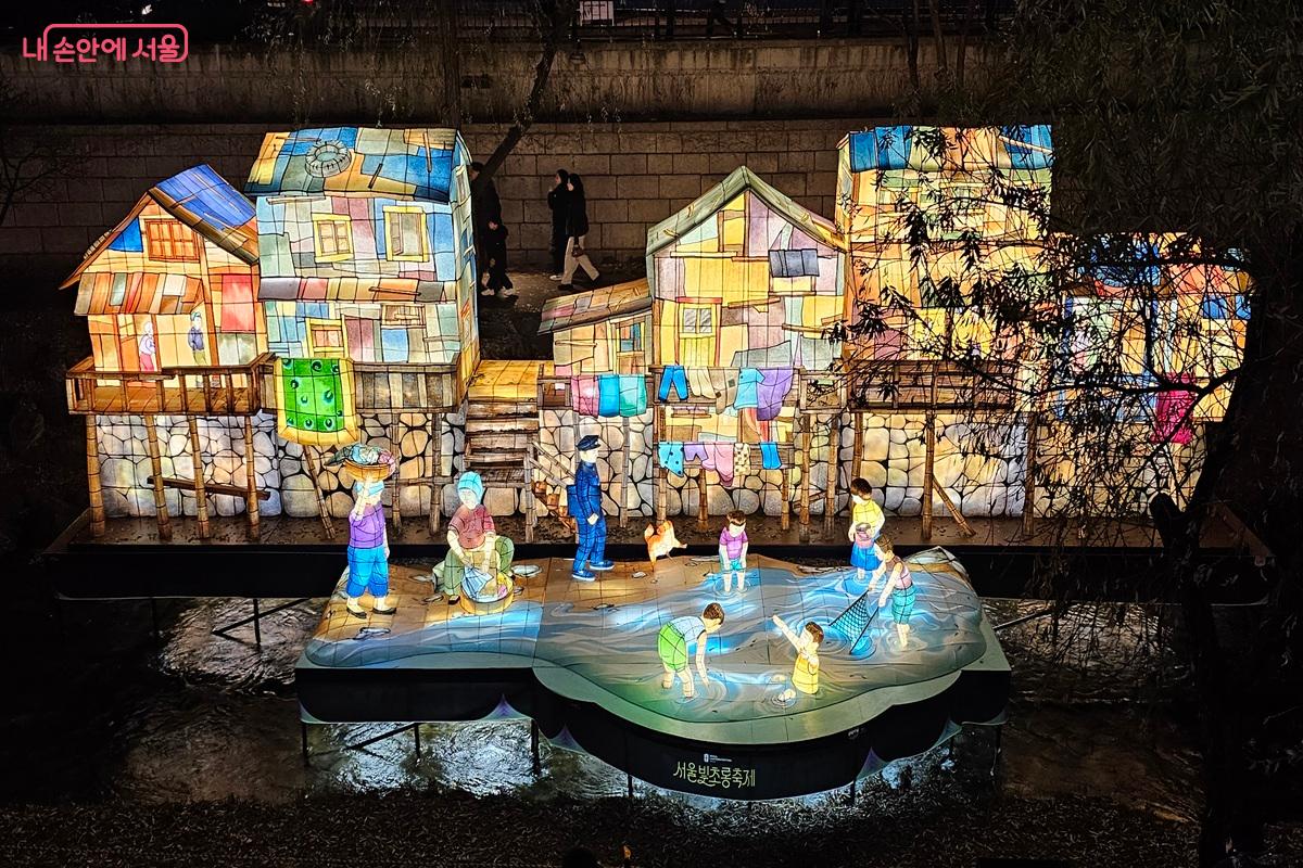 섬세하면서도 화려한 조형물들이 매력발산 중이다. &copy;권연주