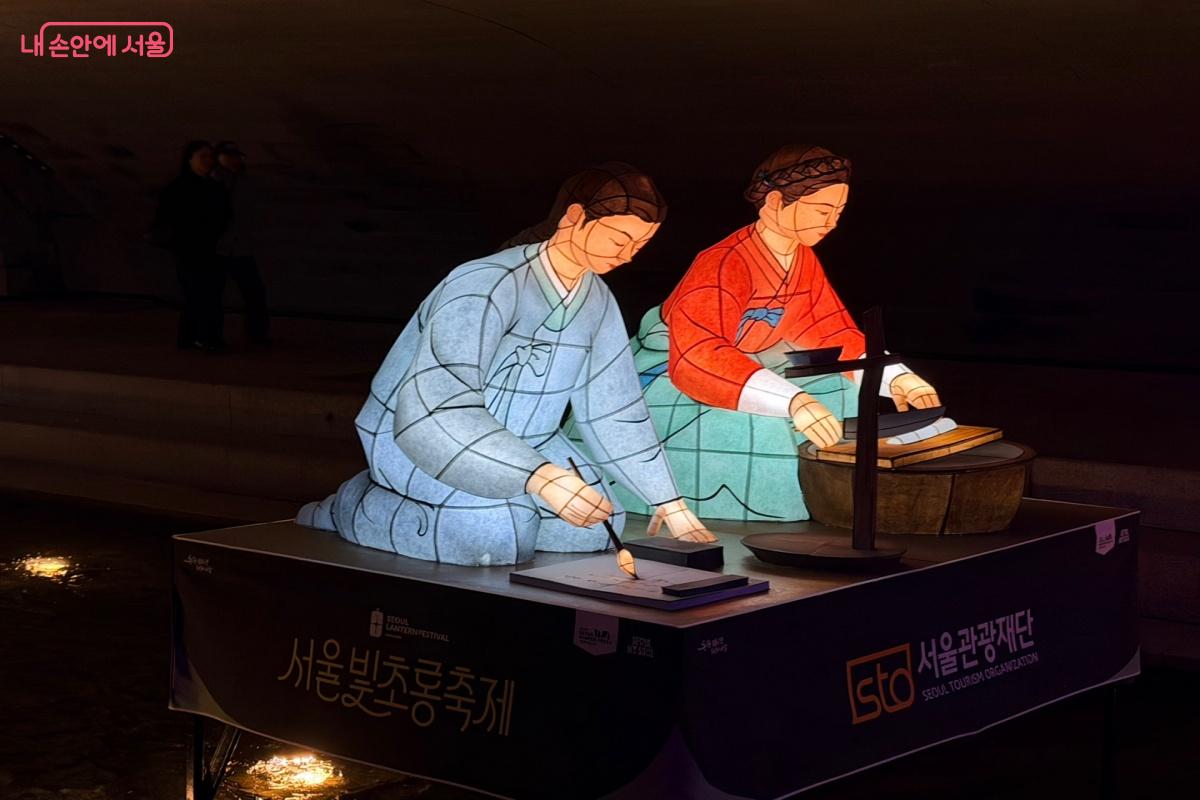 글공부에 몰두하는 한석봉과 어머니의 모습을 살펴볼 수 있다. &copy;노윤지