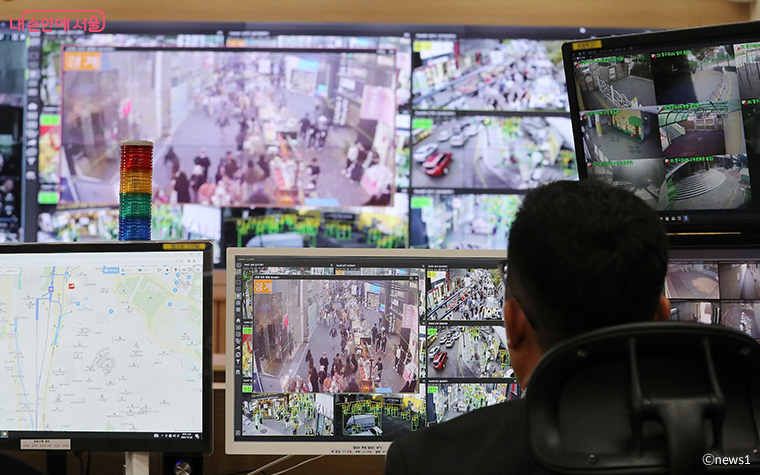 특별안전관리 기간 중 인파 안전관리 모니터링을 강화한다.