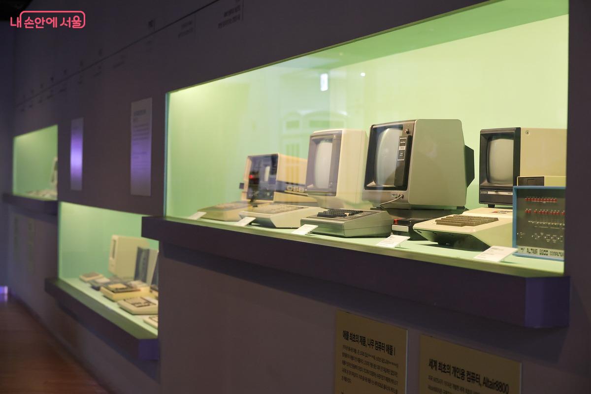 세계 최초 개인용 컴퓨터로 평가받는 애플 최초 컴퓨터를 볼 수 있다. ©박성환