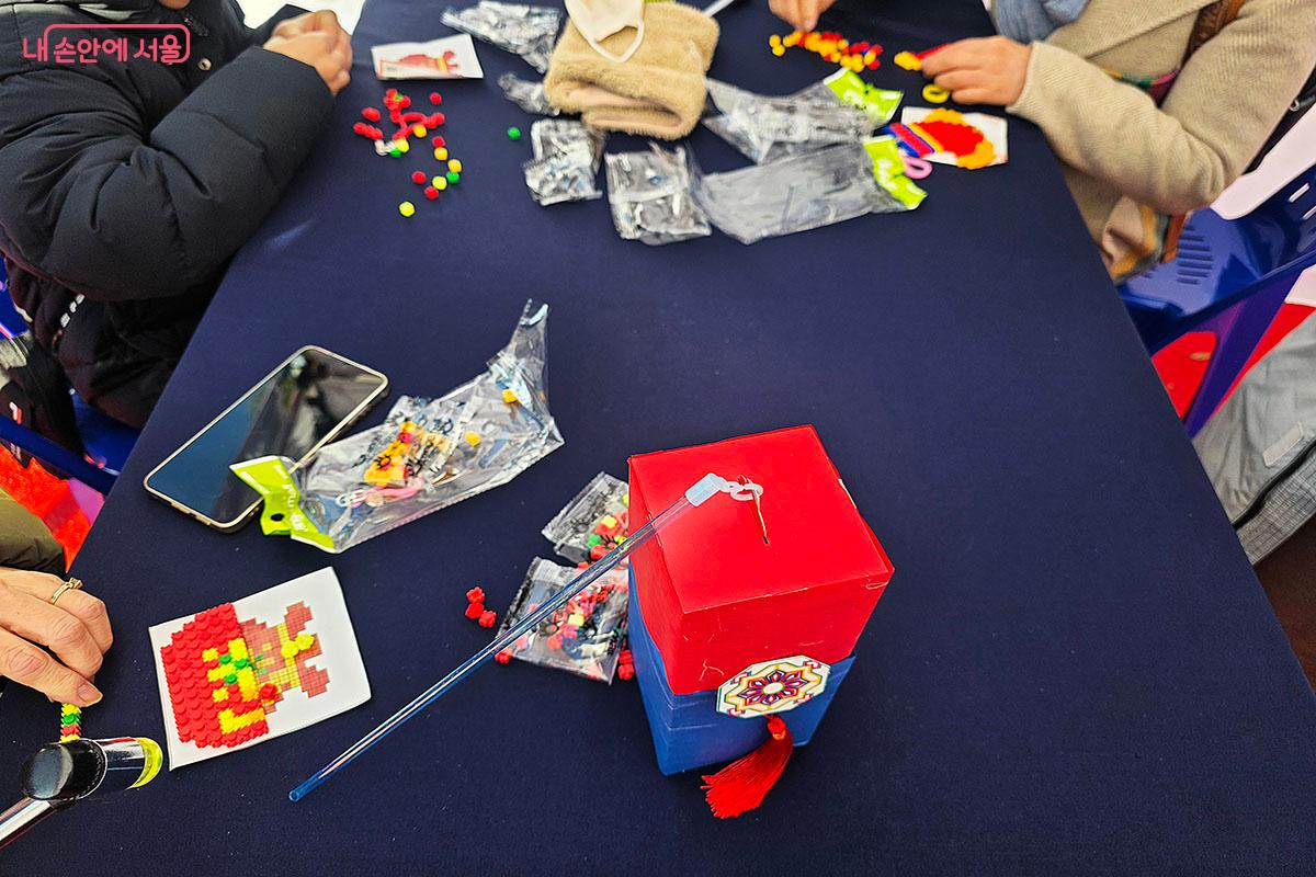 디폼블럭을 활용한 버선 모양과 복주머니 모양의 키링 만들기 &copy;이정민