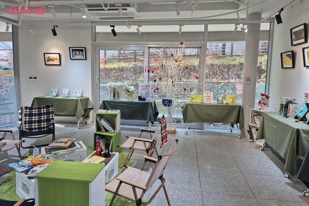 KBBY 도서 전시 모습 ©송수연