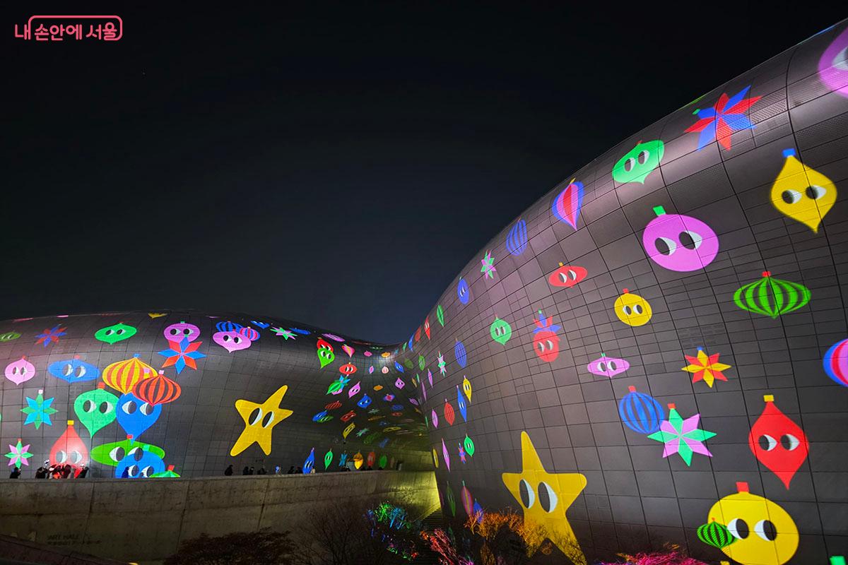  이야이야앤프렌즈의 '어 크리스마스 어드벤처(A Christmas Adventure)' &copy;이정민