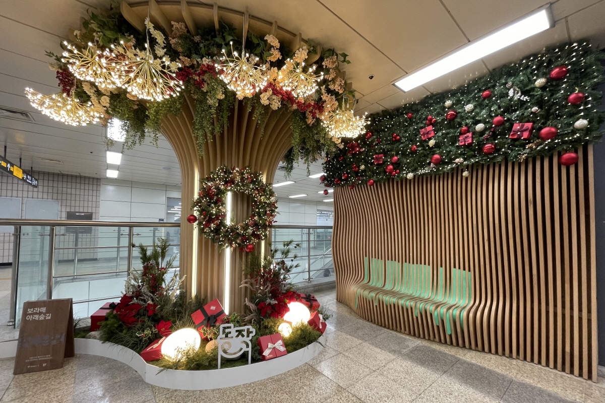 지하철 타러 왔다가 '겨울정원'에 반했어요~ '서울 아래숲길' 5곳