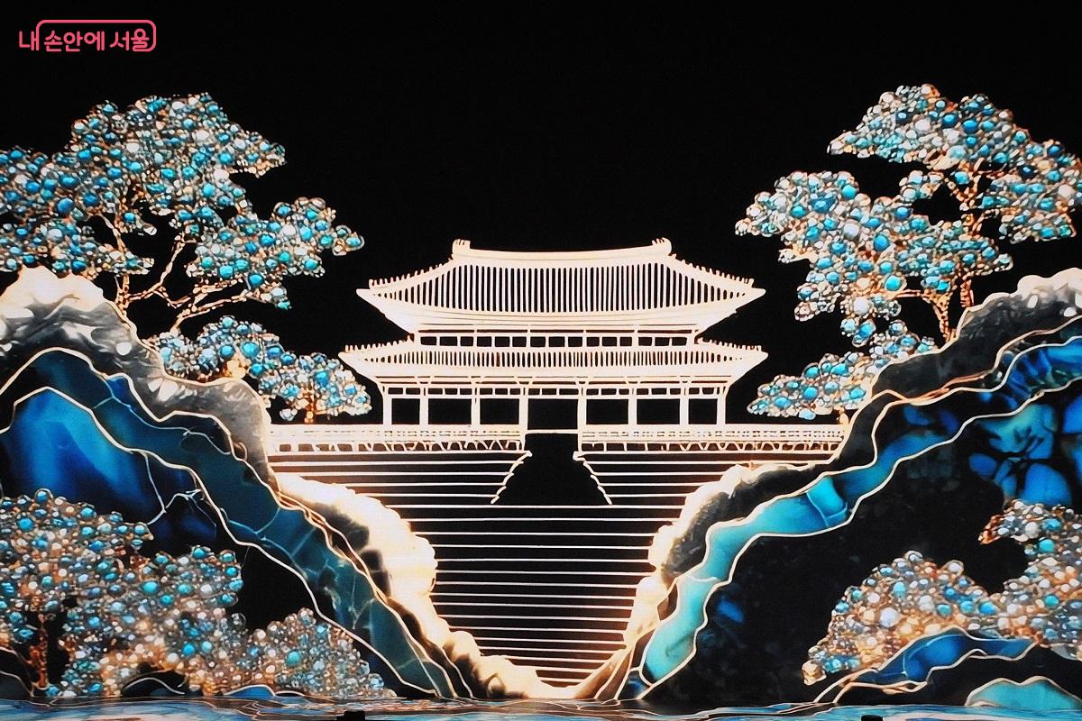 &lsquo;2025 서울라이트 광화문 국제공모&rsquo;작 중 박선영 작가의 <광화, ​빛으로 숨 쉬다> &copy;조수봉