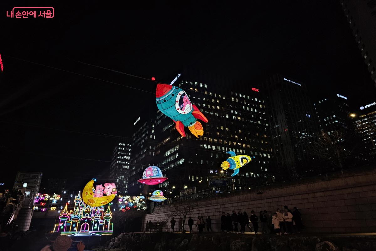 해치와 하츄핑이 콜라보한 포토존도 인기이다. &copy;염지연