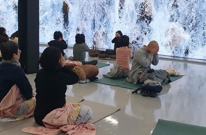 홍제폭포, 또 변신! '복합문화센터'에서 미디어 영상과 함께 싱잉볼 체험 