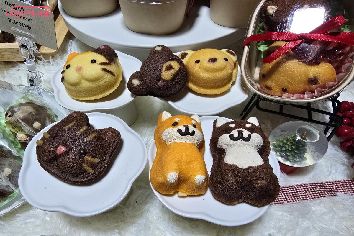 크리스마스와 관련된 귀여운 간식들.