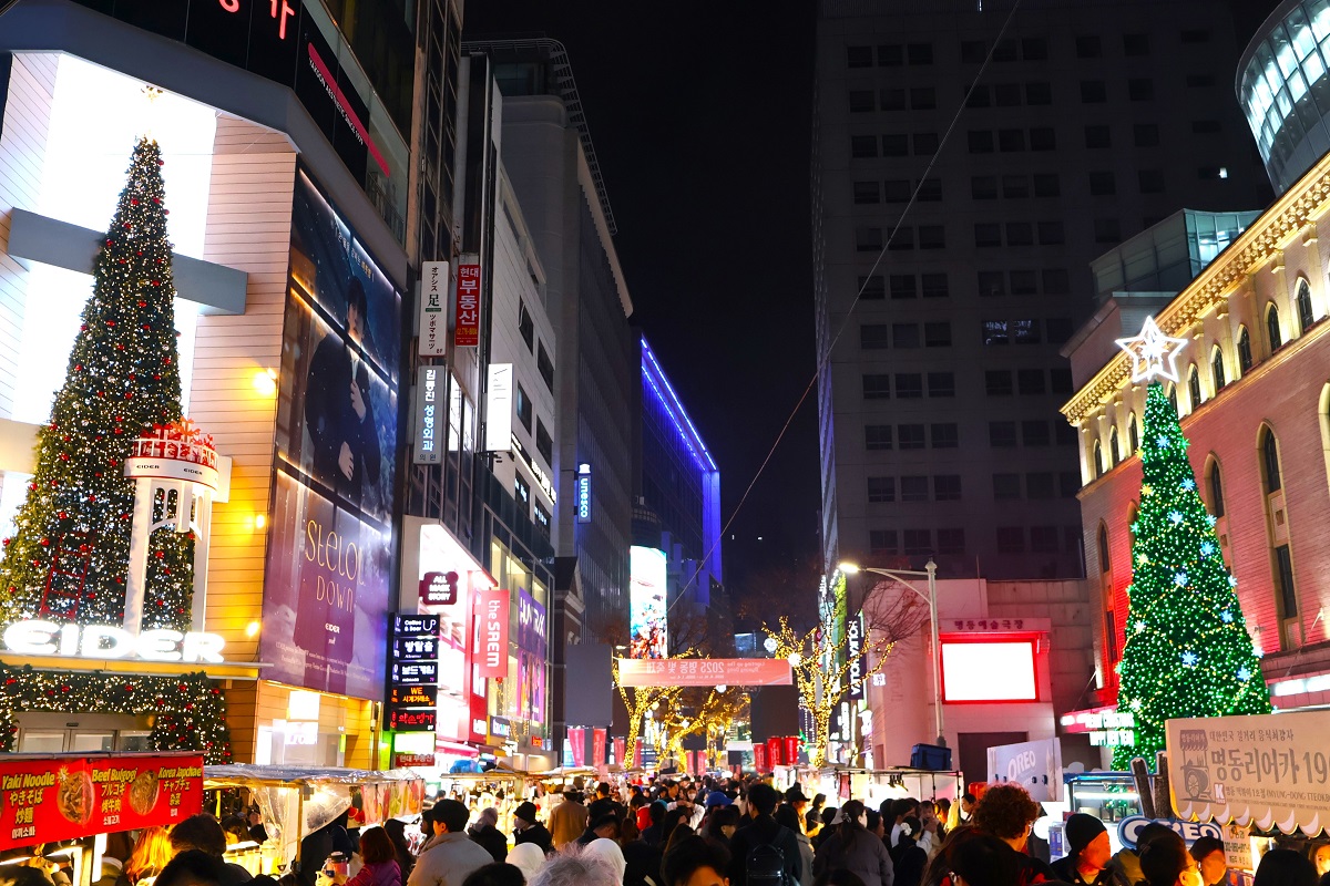 K-컬처의 중심, 빛으로 꿈틀꿈틀~ '명동 빛 축제' 놓치지 마세요!