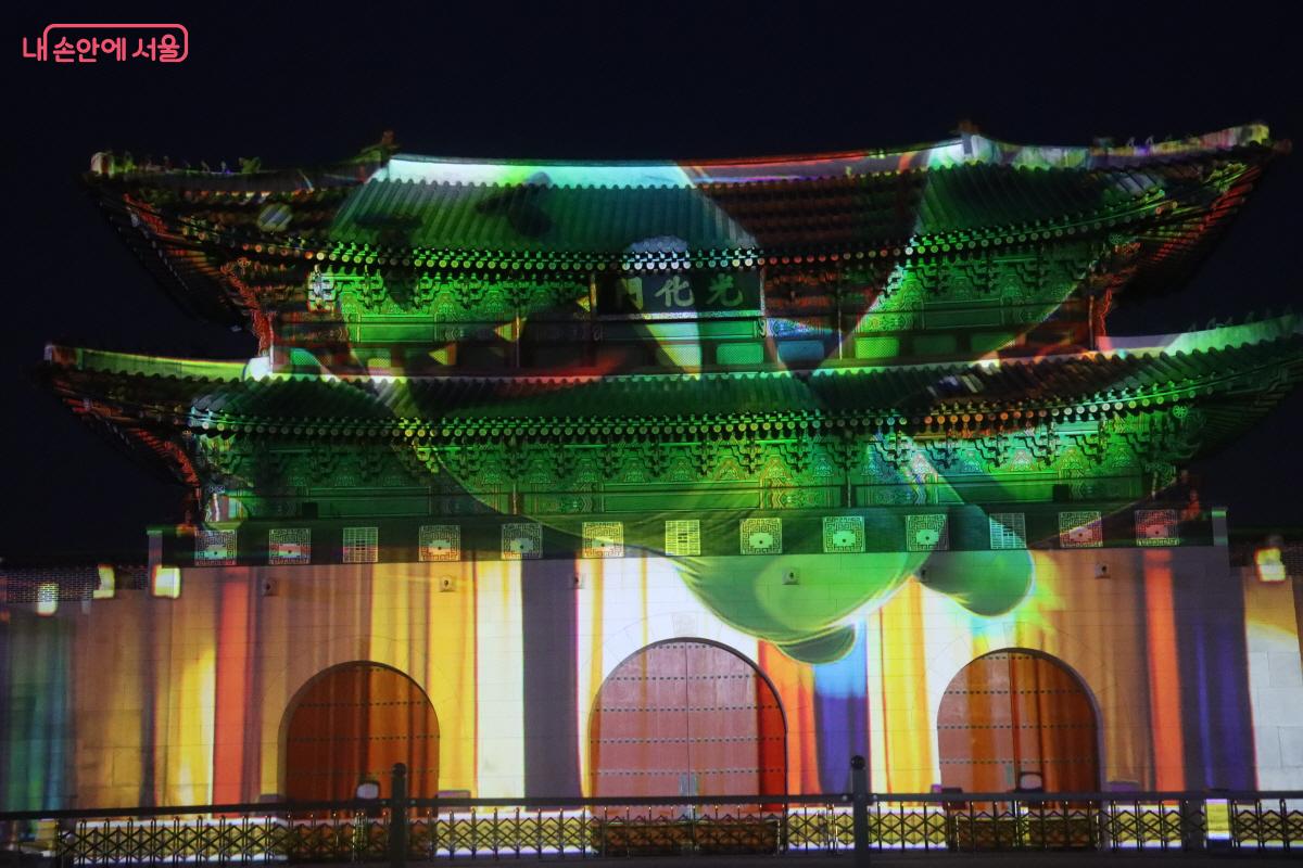 해치와 친구들이 등장한다.