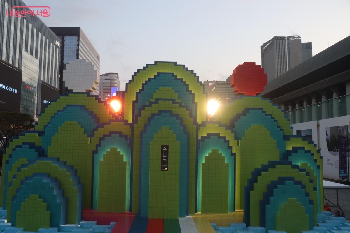 일월오봉도를 형상화한 포토존.