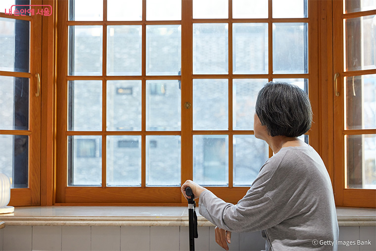 1인 가구 800만 시대, AI 기술로 돌봄을 잇다