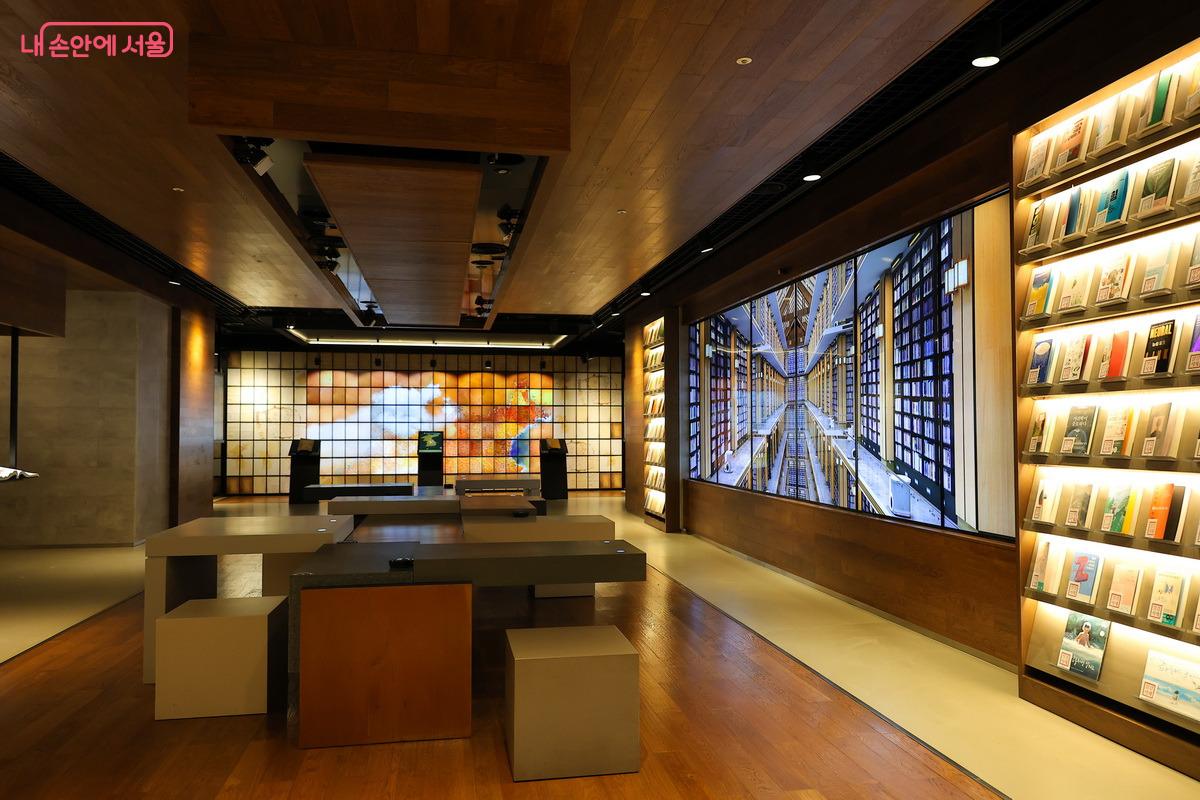 실감체험관에서는 하루 4회 해설을 들을 수 있다. ©박성환