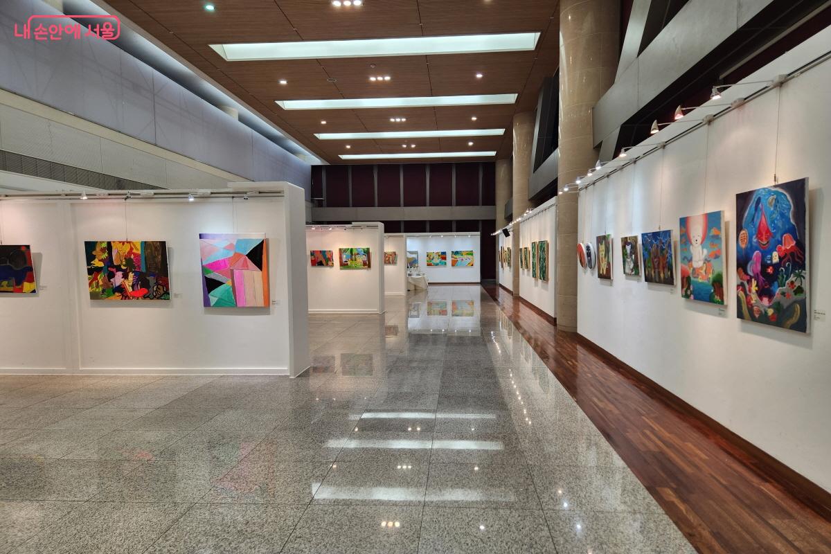 2023년 첫 전시가 열린 후 올해 12월 두 번째 열린 전시회다. &copy;윤혜숙