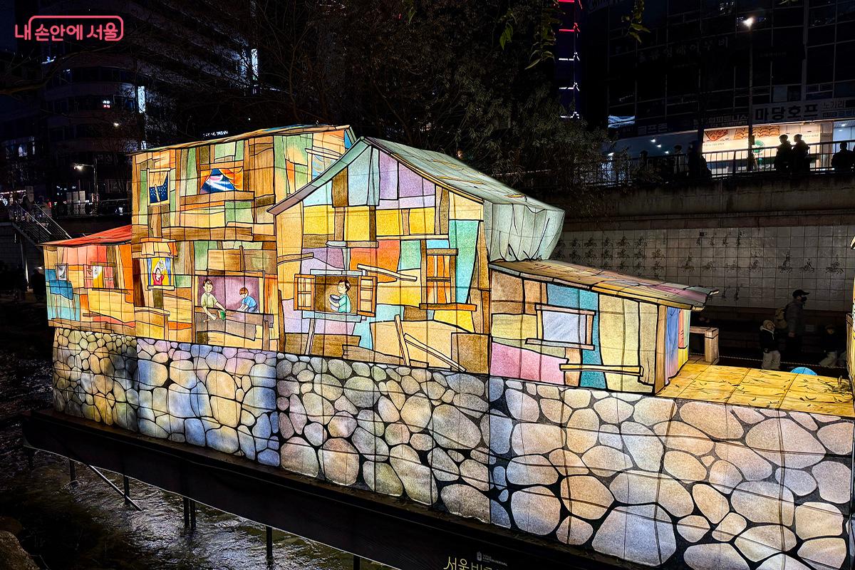 과거 청계천의 일상 풍경을 담아낸 한지 작품 &lsquo;청계의 빛&rsquo; &copy;김미정