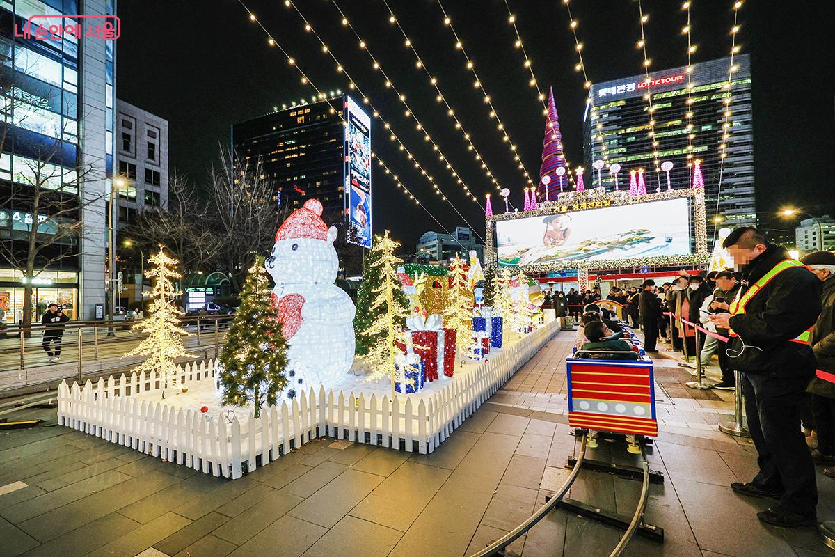 올해로 17주년을 맞은 '2025 서울빛초롱축제' &copy;김주연