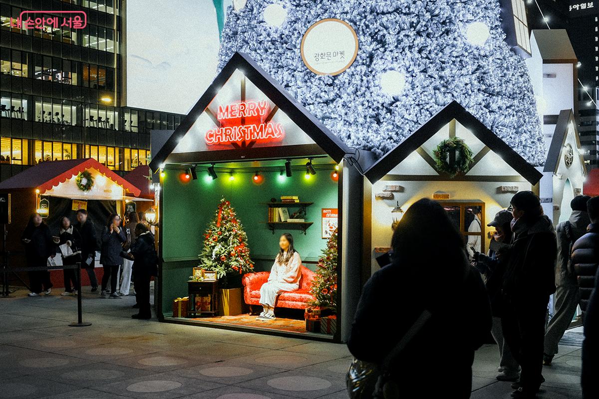 곳곳에 마련된 포토존은 시민들에게 따뜻한 겨울 추억을 선사했다. ⓒ김아름