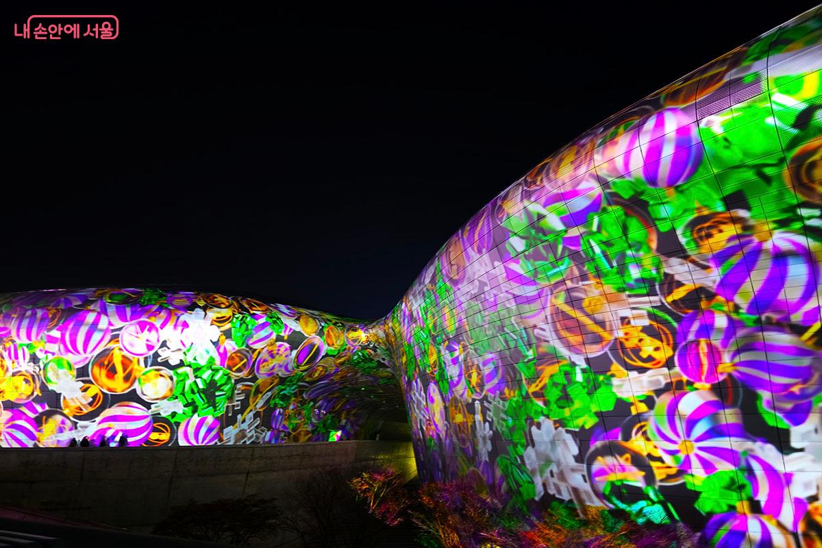 크리스마스 선물로 가득한 '디디피 윈터 기프트(DDP Winter&rsquo;s Gift)' &copy;이정민