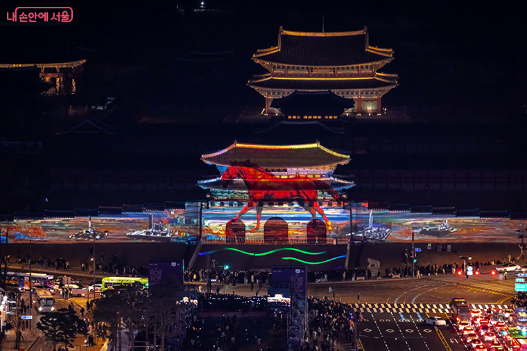 14일간 197만 명이 다녀간 &lsquo;서울라이트 광화문&rsquo;