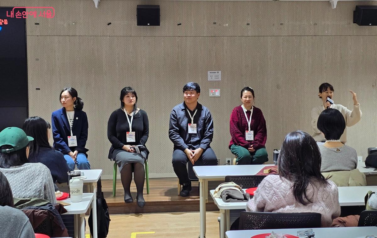 피칭을 마친 각 커뮤니티 모임장들의 질의응답 시간 ©조성희