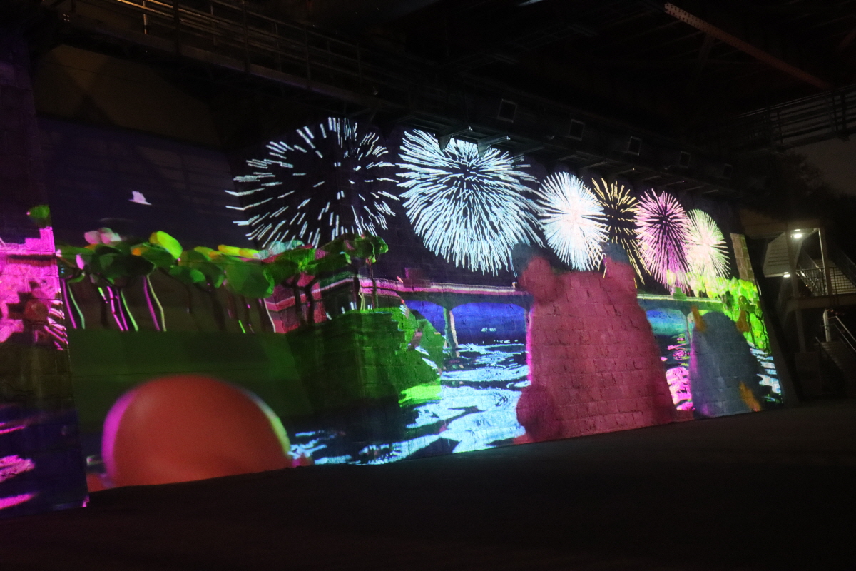 거대한 빛의 캔버스로 변신! 한강대교 아래 &lsquo;아뜰리에 노들&rsquo; 개장