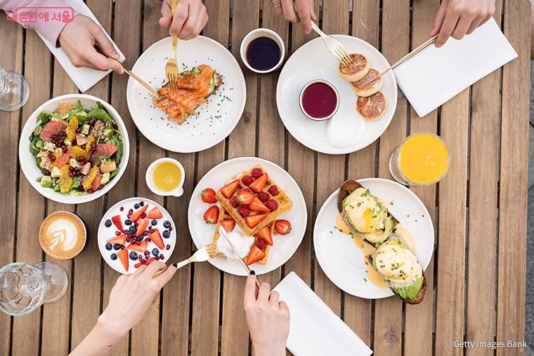 서울시보건환경연구원은 연말연시에 많이 사용하는 종이냅킨·장식용냅킨의 안전성 검사를 실시했다.