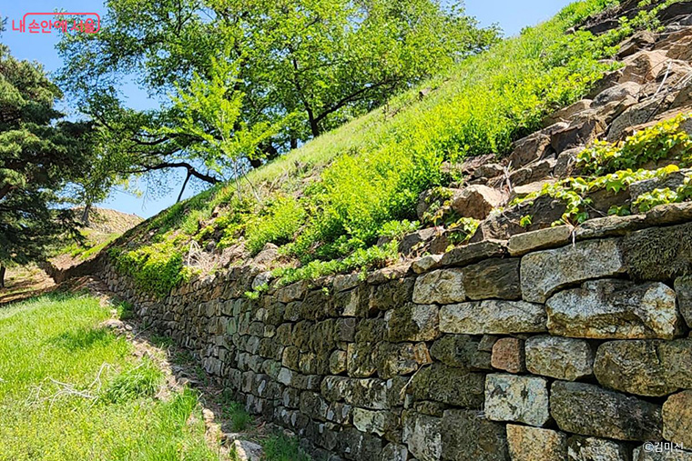 아차산 일대 고구려 보루의 본격적인 발굴은 1990년대 후반부터 이루어졌다.