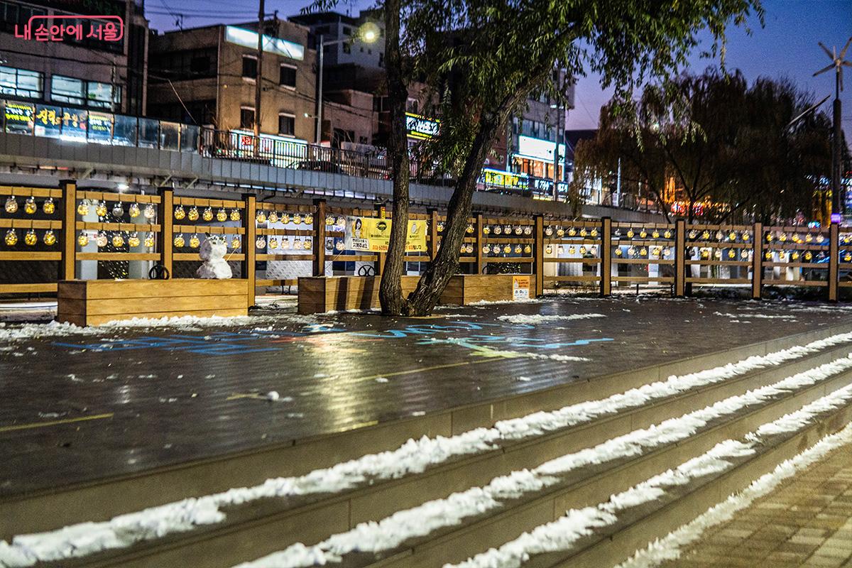 별빛내린천 수변 공원 일부