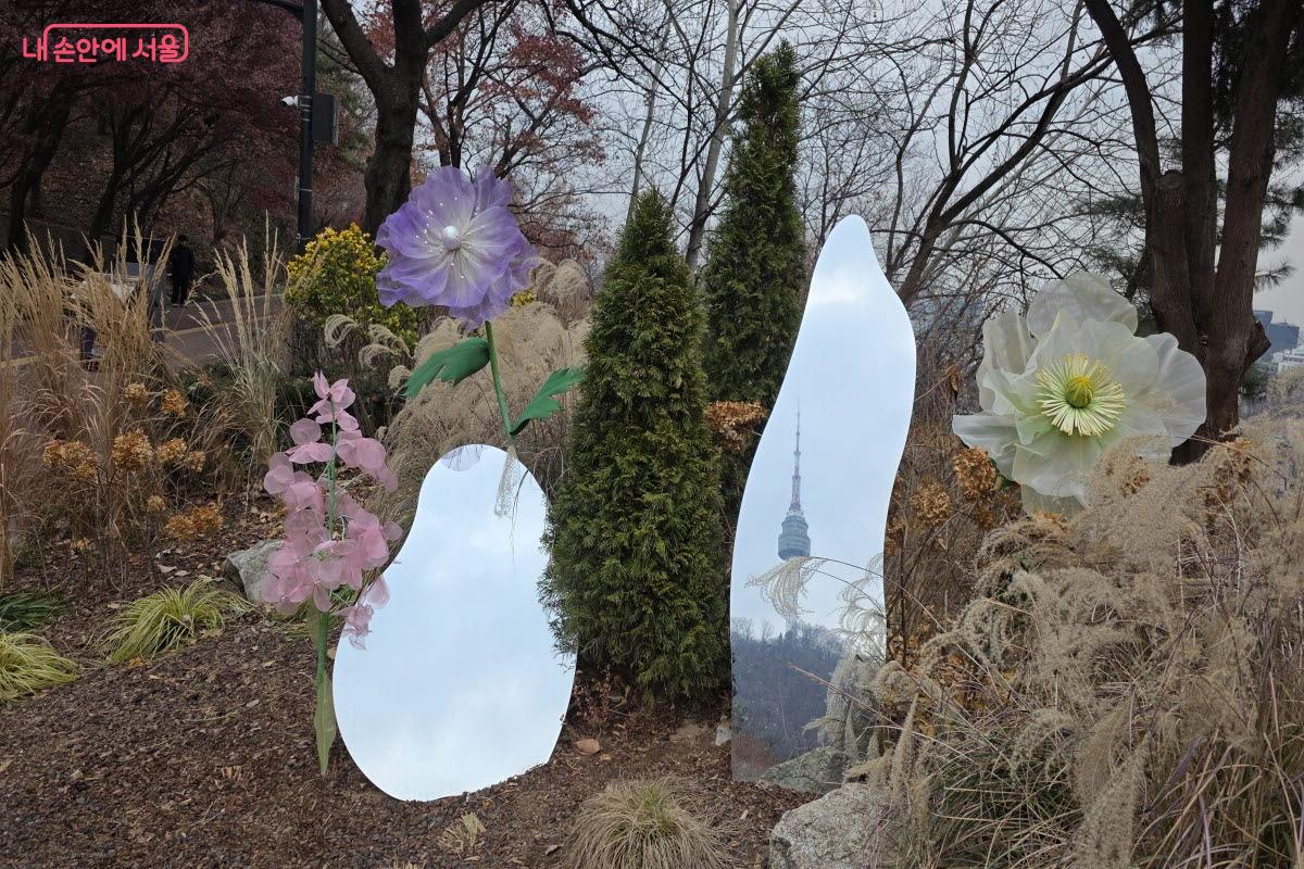 중부공원여가센터에서 남산 북측순환로로 올라서면 손바닥 정원이 마련돼 있다. ⓒ이선미 