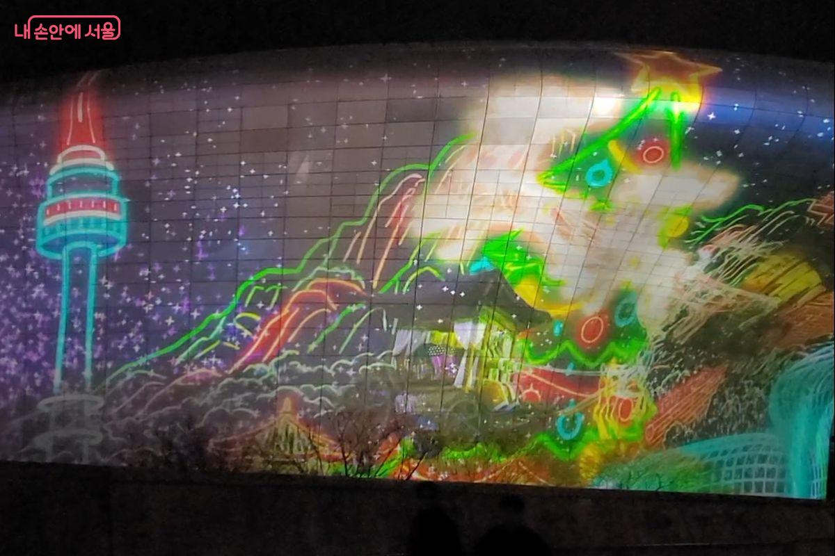 'MERRY BEAT SEOUL' 테마 중 한 장면. 남산과 서울타워의 모습이 보인다. &copy;이동영