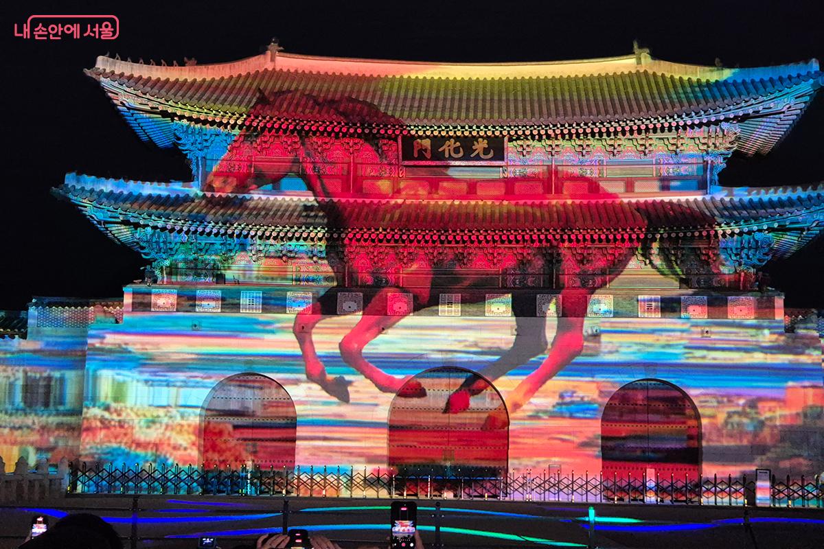 2026년 병오년 붉은 말의 해는 붉은 말의 힘찬 기운과 함께 희망과 활력이 넘치는 한 해가 될 것으로 기대한다. &copy;백승훈