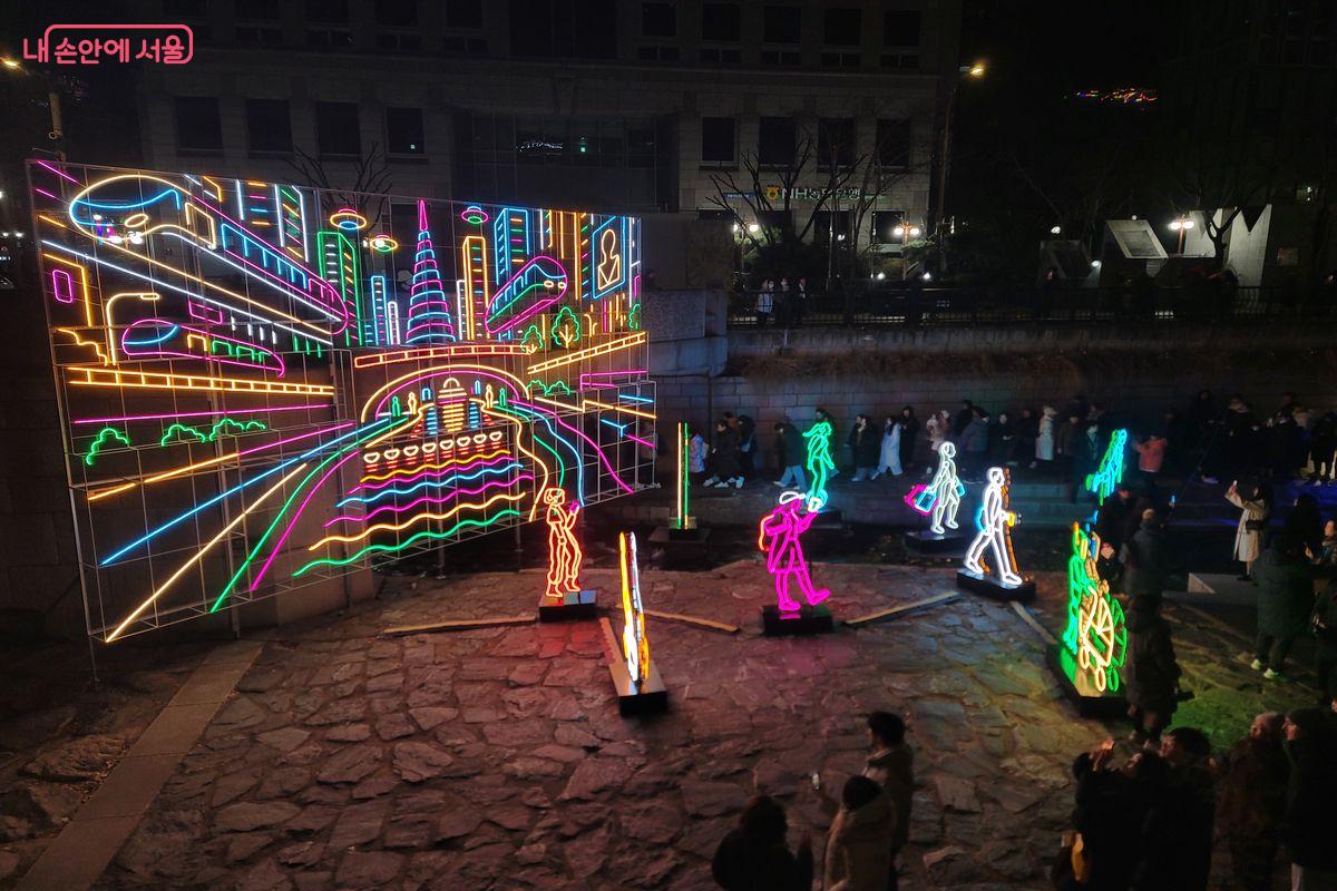 눈길을 끄는 조형물과 포토존이 곳곳에 배치돼 있다. &copy;이동영