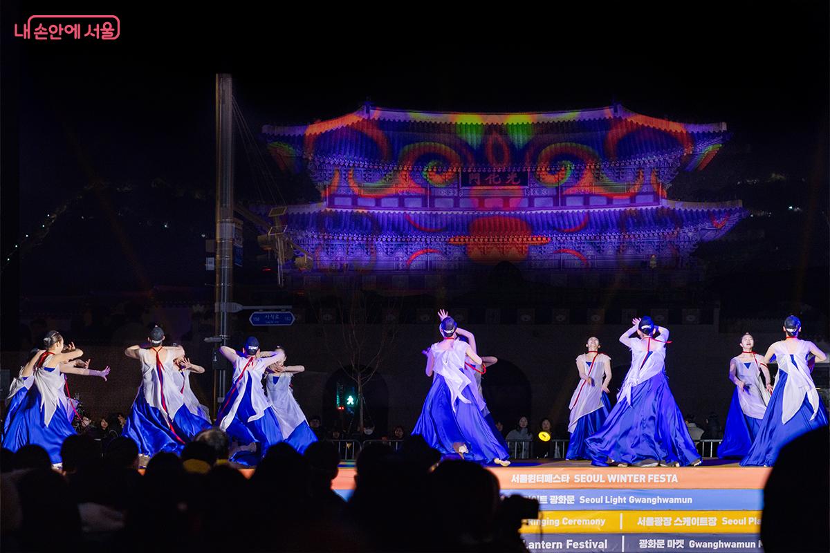 서울윈터페스타 개막식은 무용으로 시작됐다. ⓒ장신자