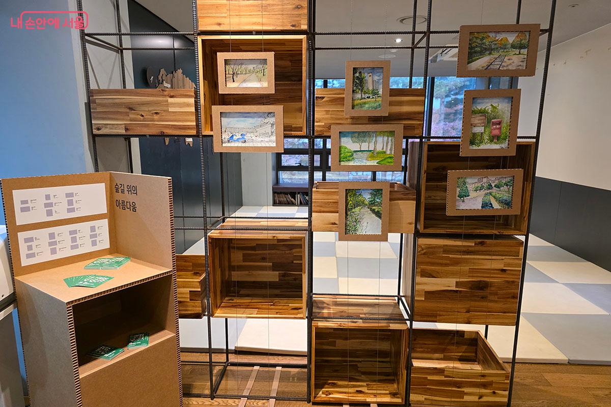 숲길의 아름다움을 담은 드로잉 작품들 ©이정민