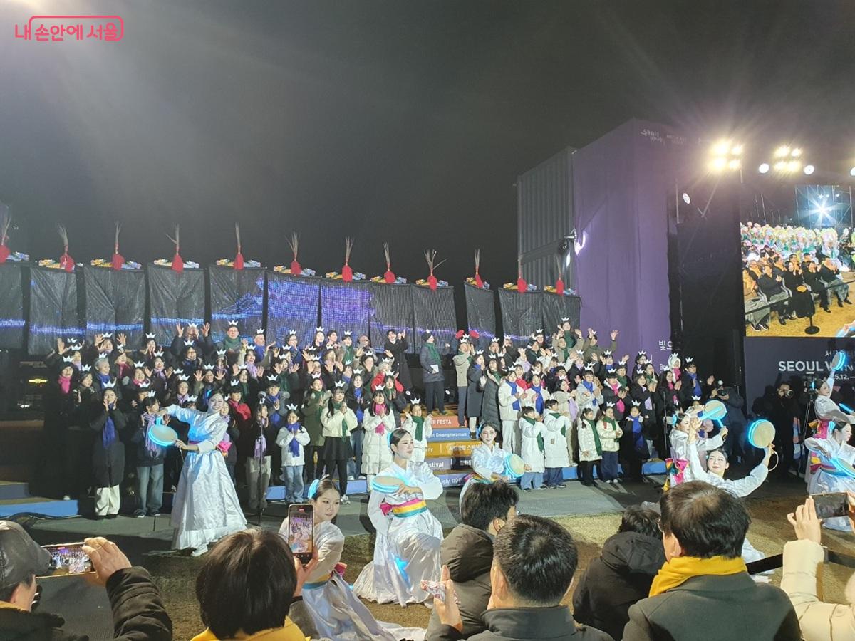서울윈터페스타 개막 공연 ©엄윤주