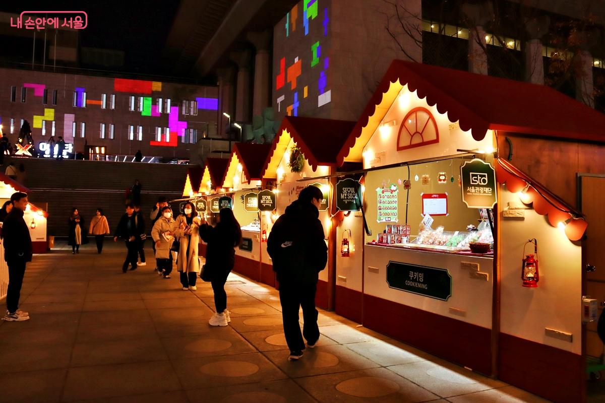 아이쇼핑만 해도 마음이 따뜻해진다. &copy;정향선