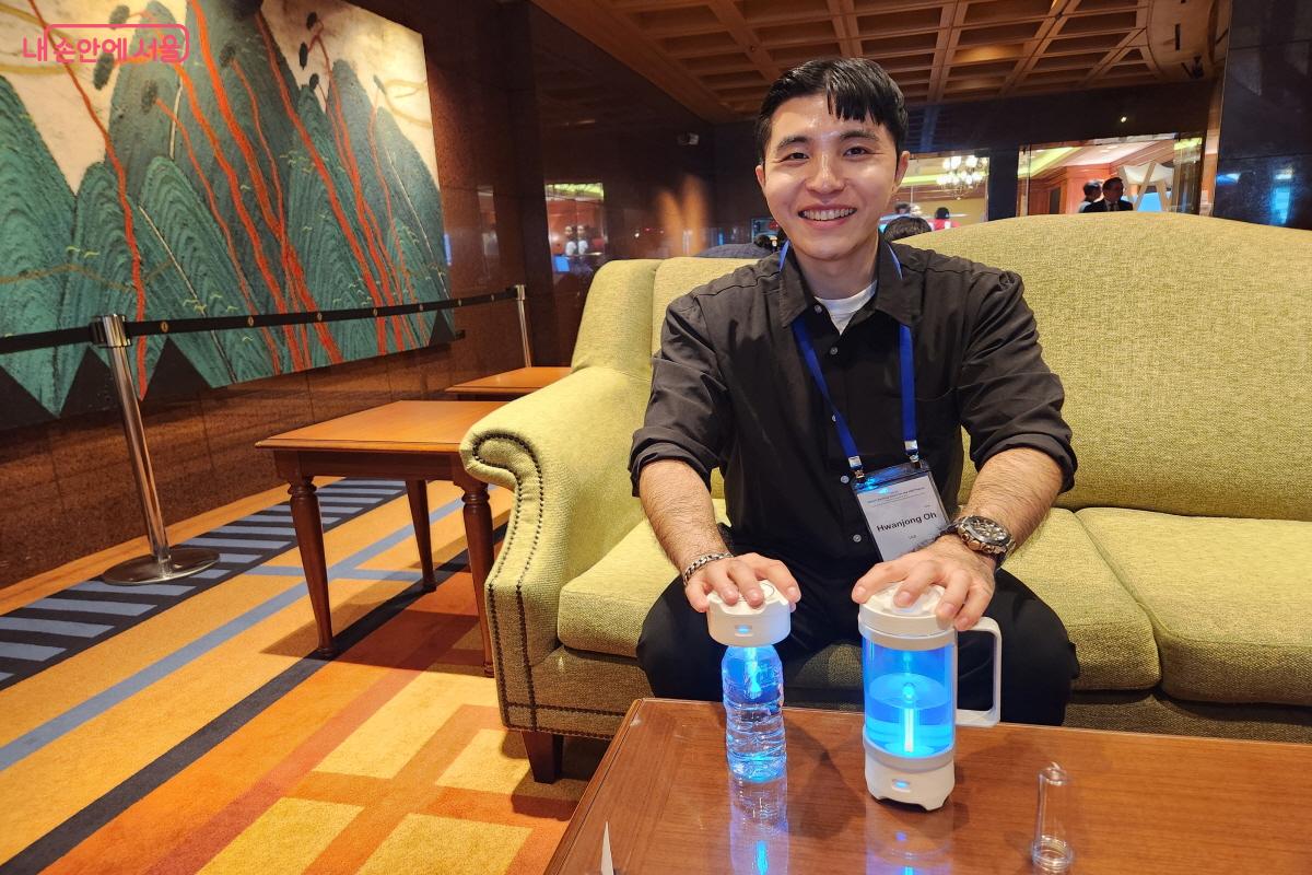 &lsquo;라디스 음용수 UV 살균기&rsquo;를 디자인한 오환종 디자이너 &copy;윤혜숙