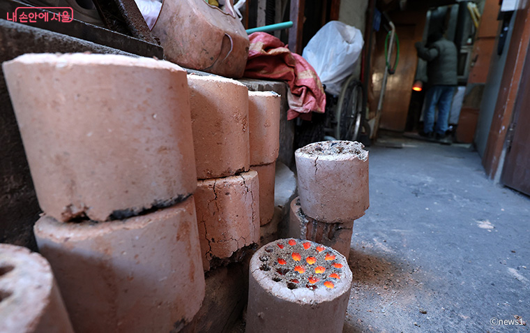 서울 영등포 쪽방촌의 겨울나기