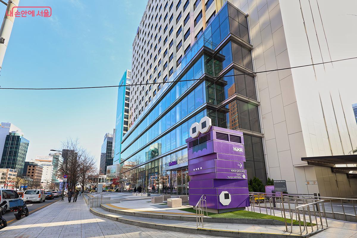 중구에 위치한 하이커 그라운드 외부 전경 ©김주연