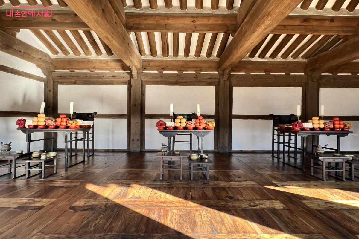 윤택영 가옥 내 사당 내부 &copy;박지영