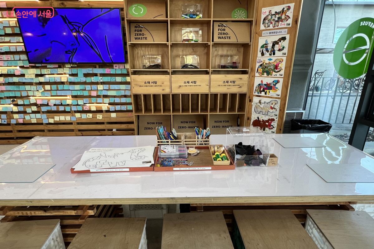 무료로 참여할 수 있는 자율 체험대도 있다. &copy;박지영