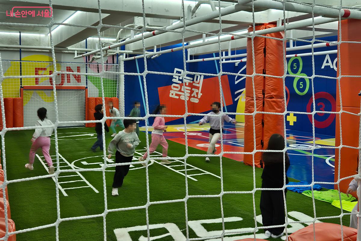 시립강북청소년센터에서 대한민국 청소년들의 운동 부족에 대한 해답을 찾은 기분이다. &copy;정향선